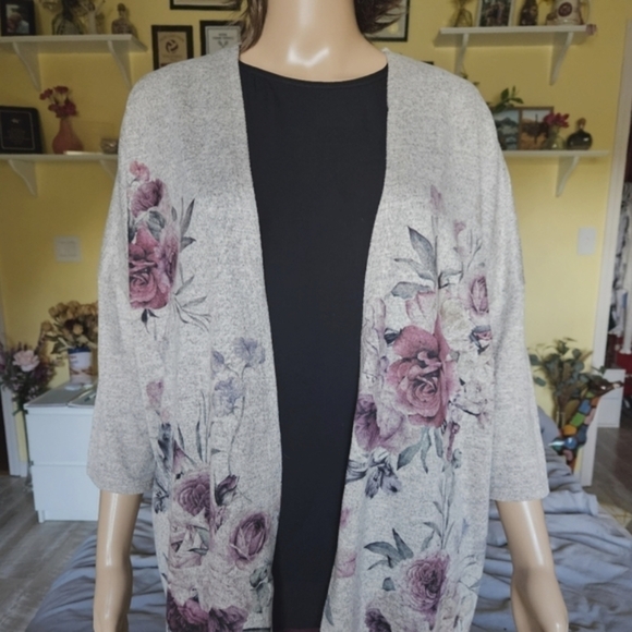 LIVE IN THE  MOMENT Open Front Cardigan Sweater - Picture 2 of 15